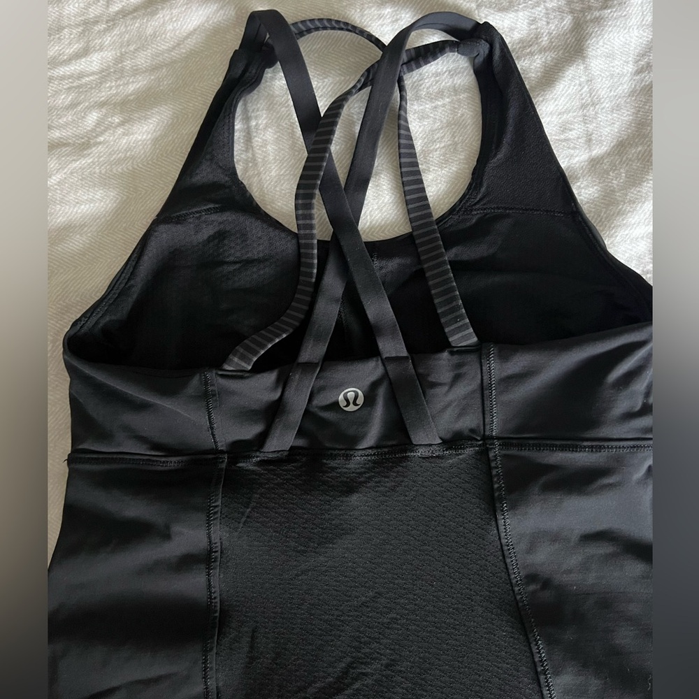 Lululemon Muscle Tees - Picture 3 of 4